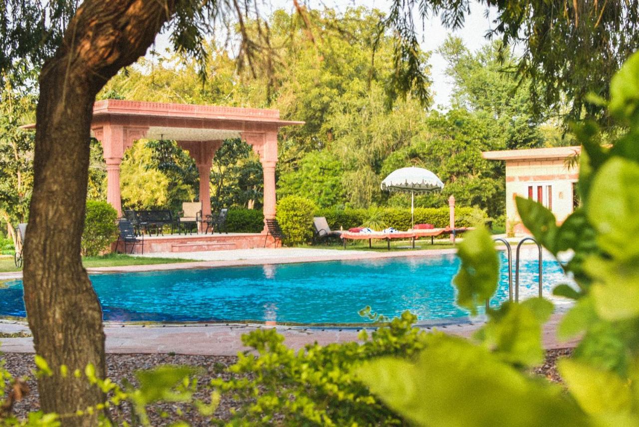 Umaid Palace - A Lakeside Heritage Palace Resort Near Jaipur Close To Bhangarh & Chand Baori Stepwell Abhaneri Dubbī 외부 사진