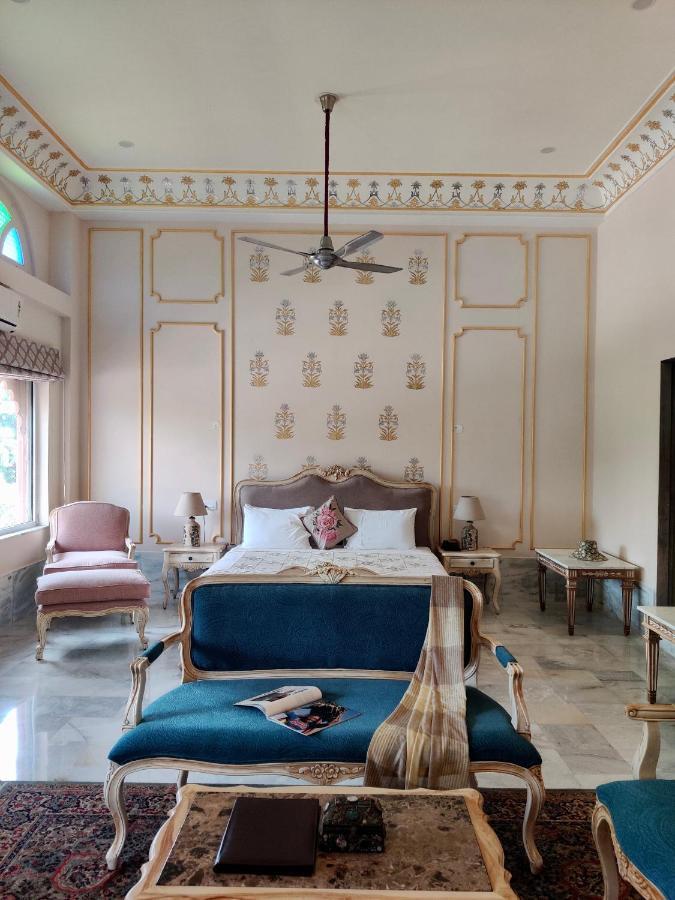 Umaid Palace - A Lakeside Heritage Palace Resort Near Jaipur Close To Bhangarh & Chand Baori Stepwell Abhaneri Dubbī 외부 사진